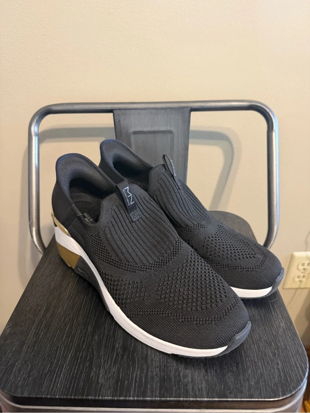 Mark Nason Skechers A Wedge Crecent Hands Free Slip-Ins 9.5